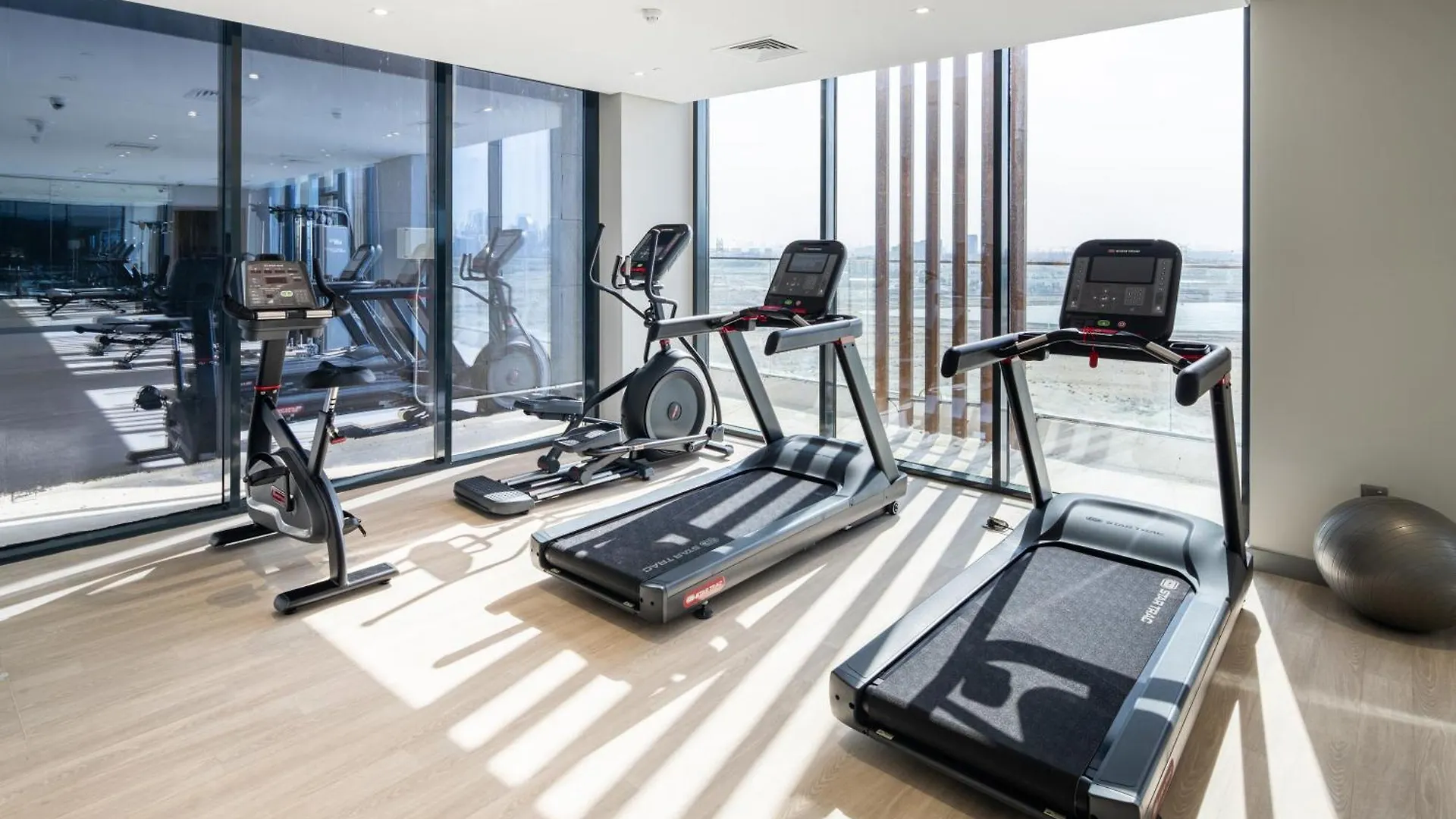 New Chic Studio Apartment In Azizi Riviera One Dubai