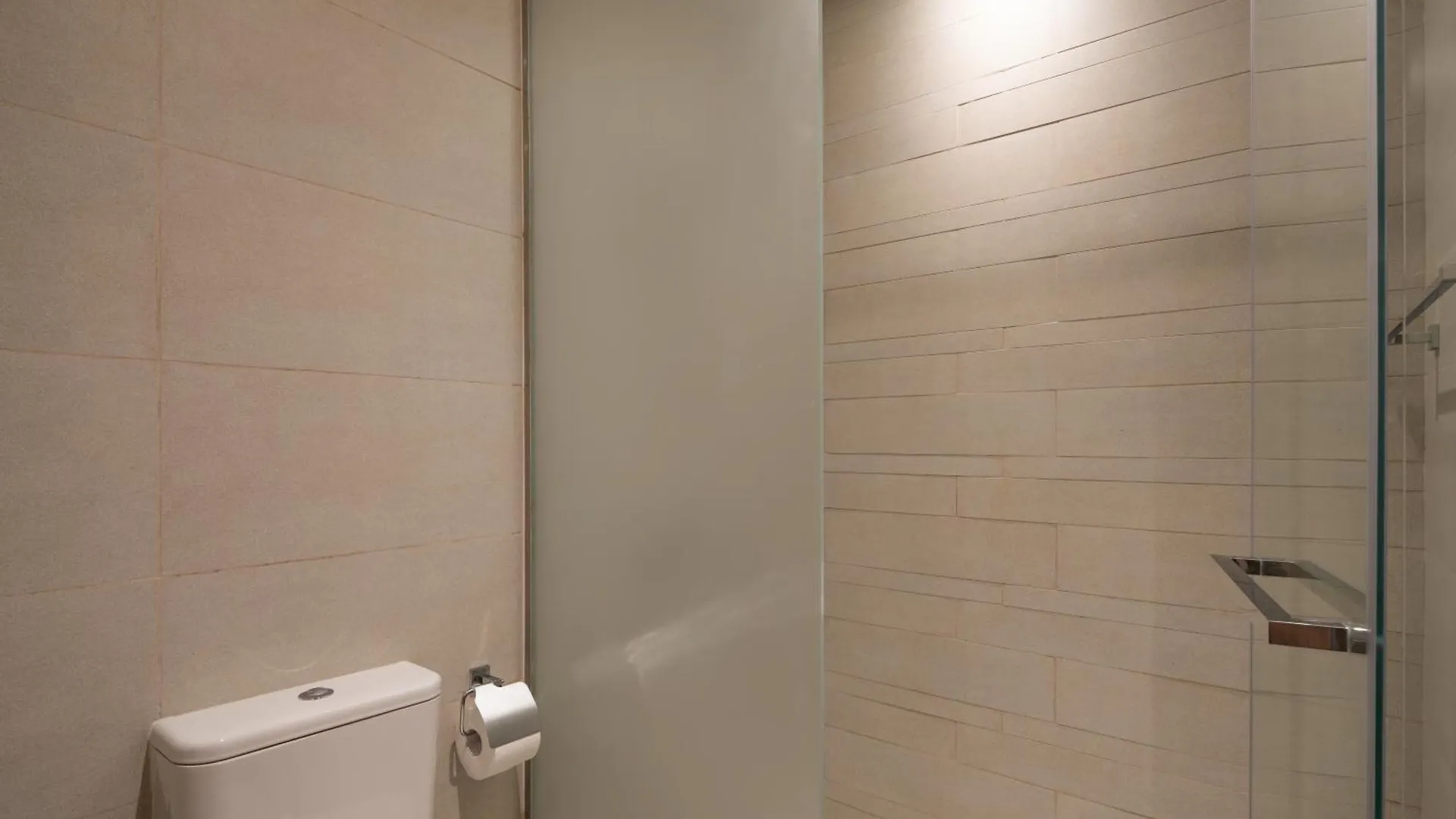 New Chic Studio Apartment In Azizi Riviera One Dubai United Arab Emirates