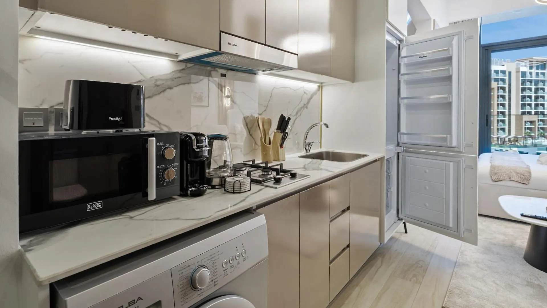 New Chic Studio Apartment In Azizi Riviera One Dubai