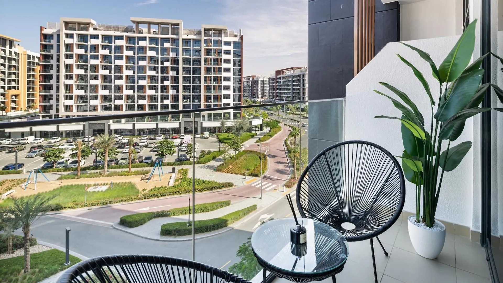 New Chic Studio Apartment In Azizi Riviera One Dubai