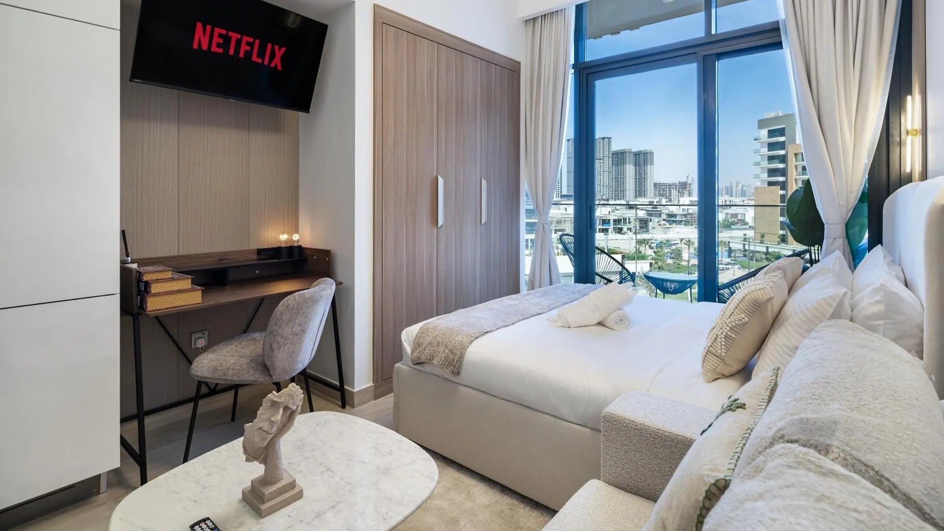 New Chic Studio Apartment In Azizi Riviera One Dubai